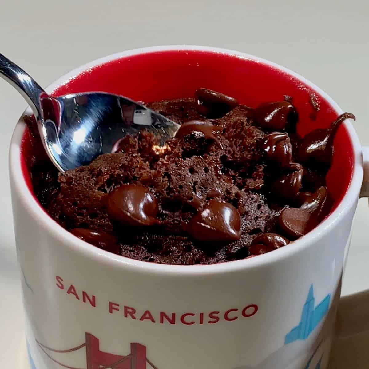 Microwave chocolate self-saucing pudding